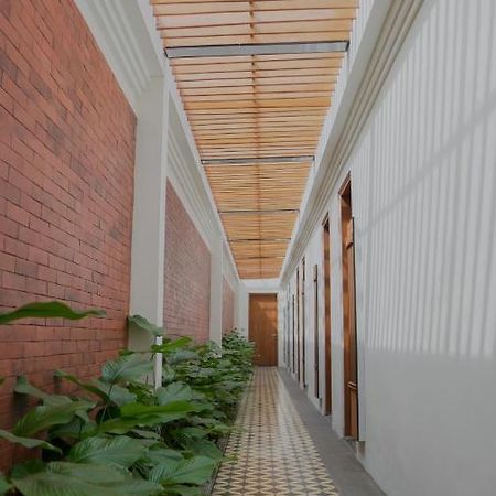 Smedi Coliving Hotell Yogyakarta Exteriör bild